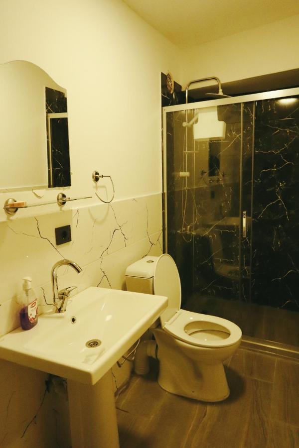 Detex Aparts Apartment *